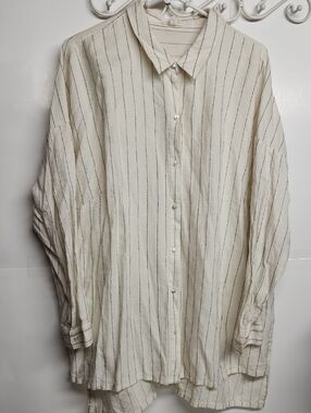 Eileen Fisher Woman Cream Shirt with Black Pinstripes  High Low With Side Slits